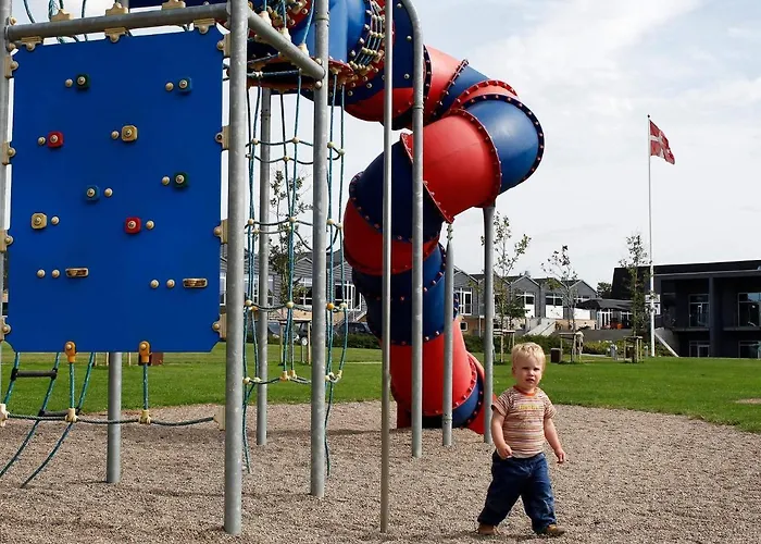 6 Person In Skaerbaek-by Traum * Скербек